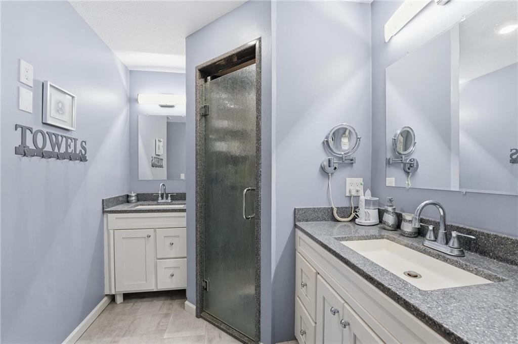 1809 Southeast Ridgewood Drive Blue Springs, MO 64014 - Photo 24 of 51