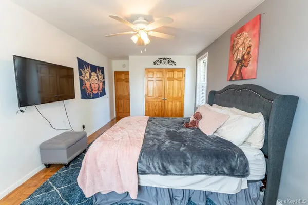 $184,000 | 1304 Midland Avenue, Unit C25, Yonkers, NY 10704