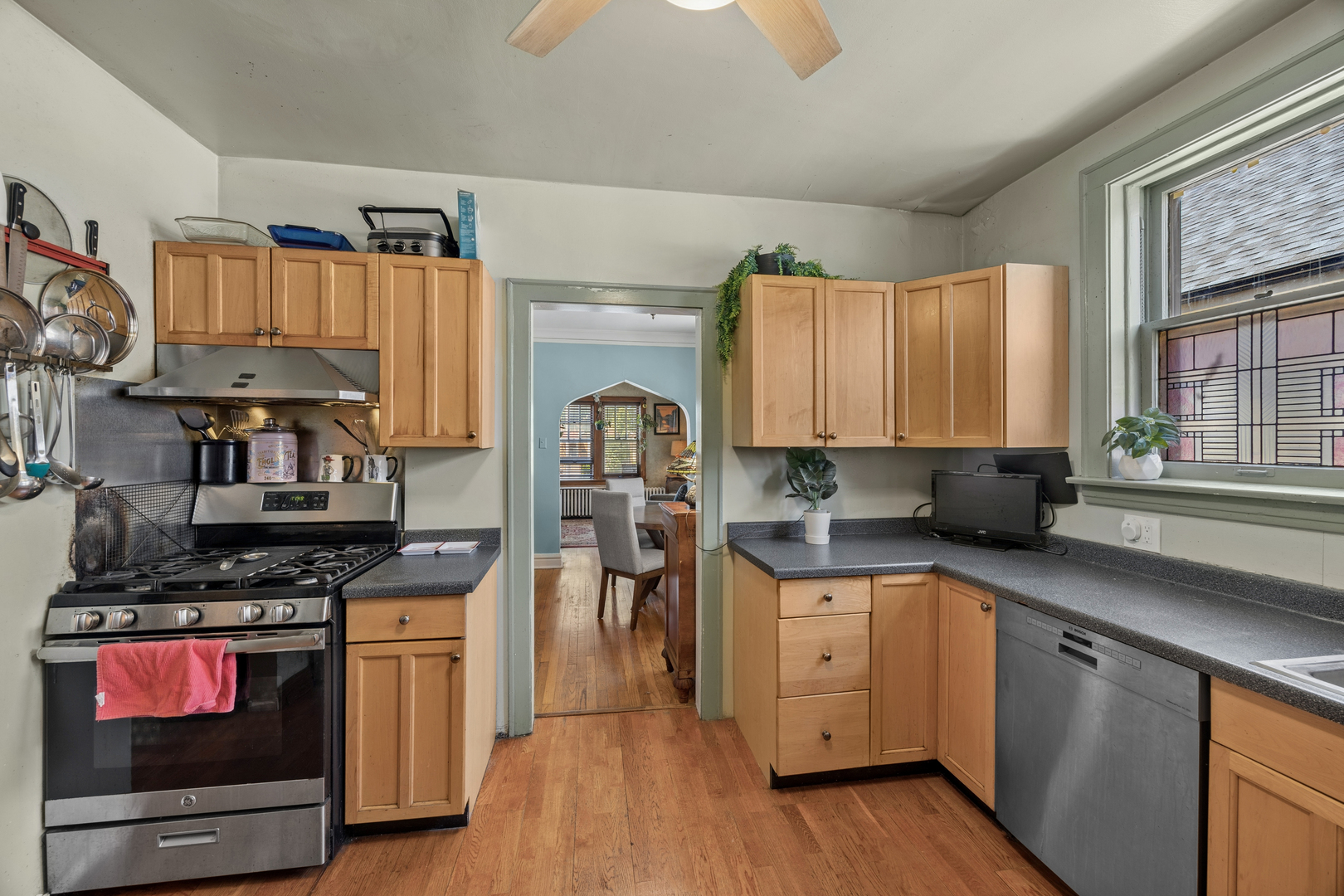 3835 Maple Avenue Berwyn, IL 60402 - Photo 12 of 19