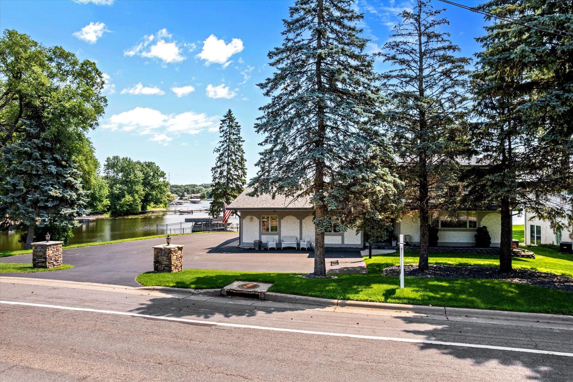 2065 Long Lake Road New Brighton, MN 55112 - Photo 62 of 72