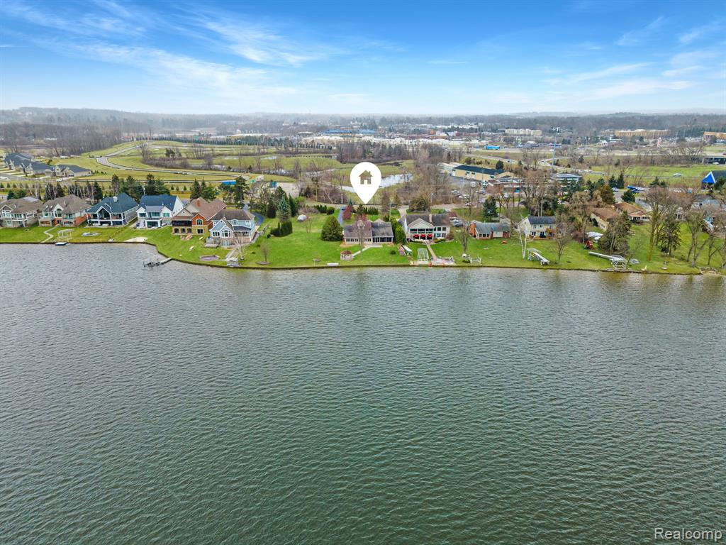 8353 Hilton Road Brighton, MI 48114 - Photo 6 of 33