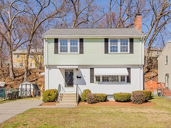 18 Intervale Road Waltham, MA 02453 - Photo 2 of 24