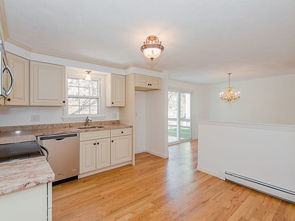 18 Intervale Road Waltham, MA 02453 - Photo 4 of 24