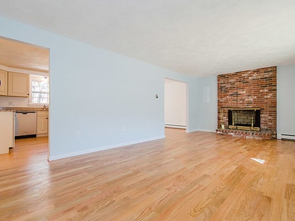 18 Intervale Road Waltham, MA 02453 - Photo 7 of 24