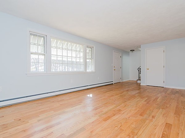 18 Intervale Road Waltham, MA 02453 - Photo 8 of 24