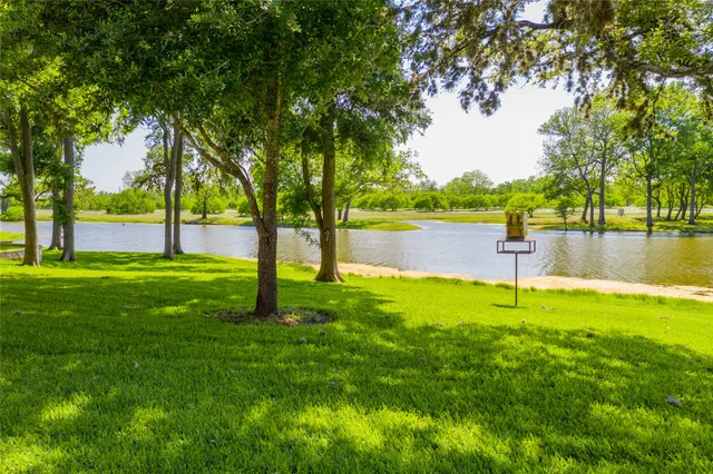 $24,000,000 | 21729 Farm To Market 1887, Hempstead, TX 77445