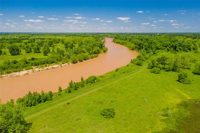 $24,000,000 | 21729 Farm To Market 1887, Hempstead, TX 77445