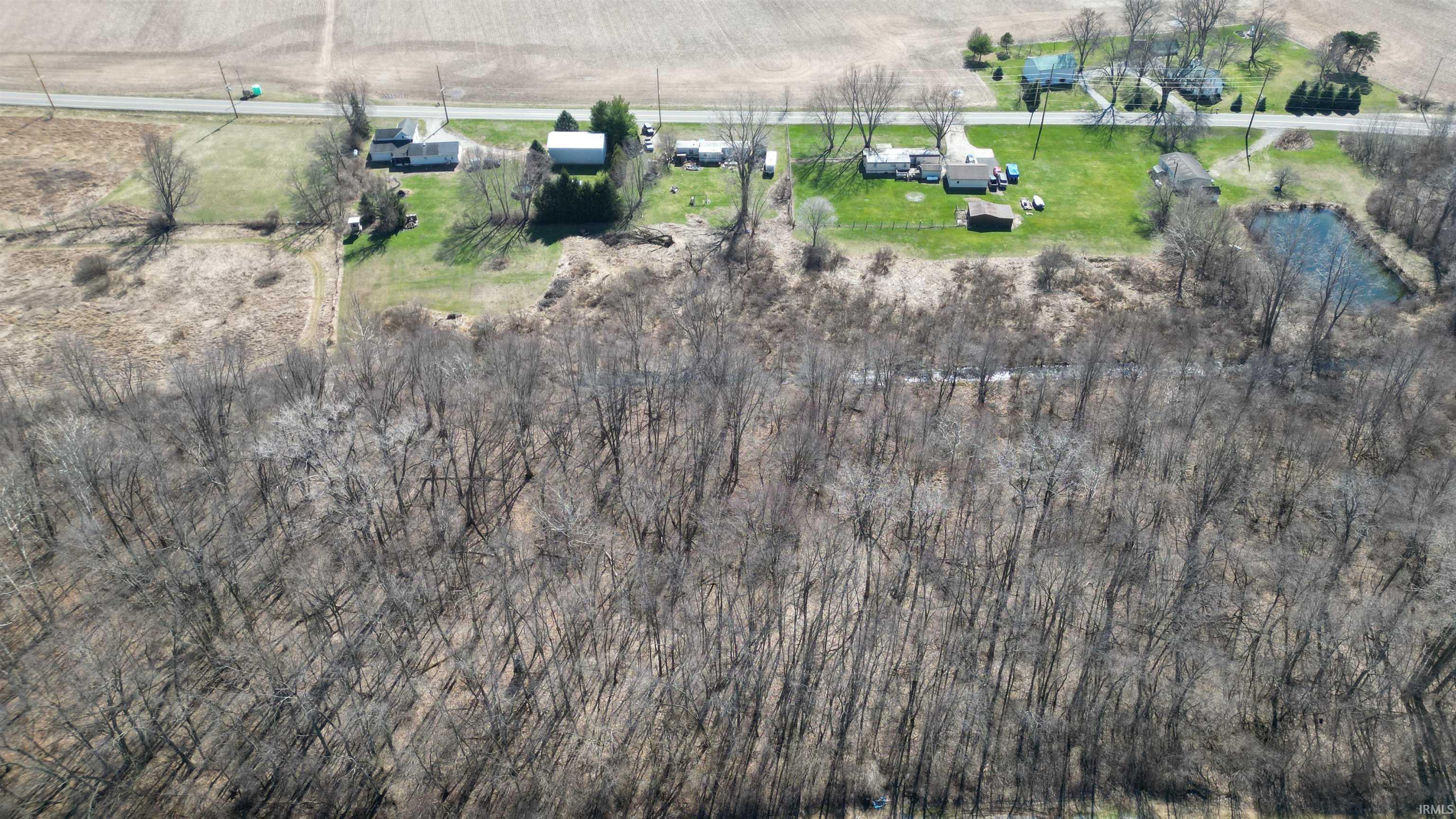 3942 East Armstrong Road Leesburg, IN 46538 - Photo 2 of 3