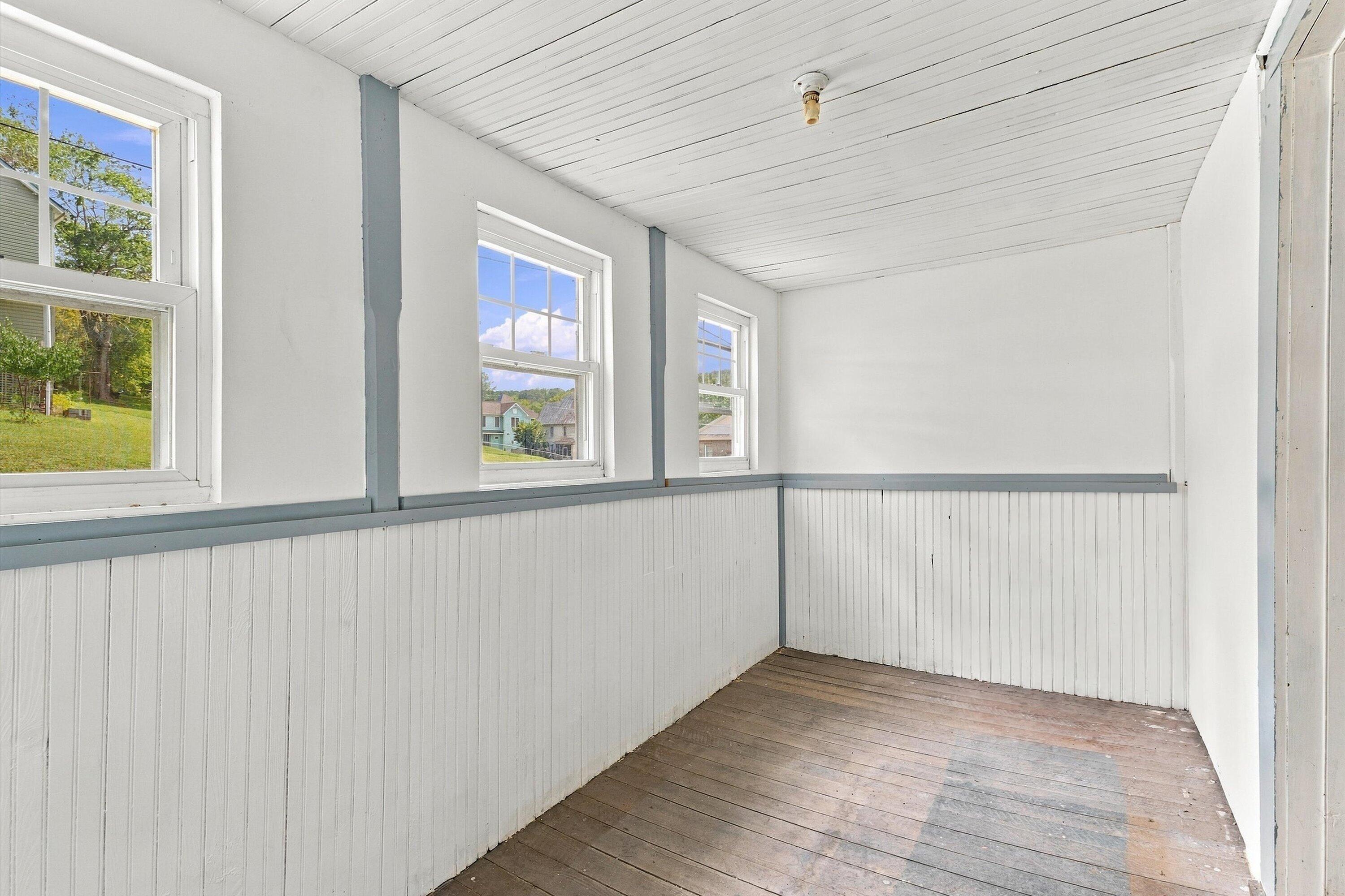 121 Branch Road Eagle Rock, VA 24085 - Photo 23 of 31 24-020_201A1750