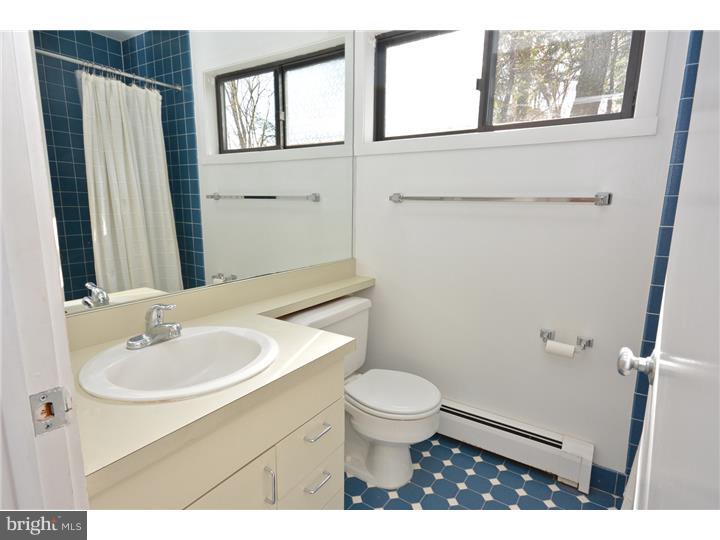 166 Winant Road Princeton, NJ 08540 - Photo 15 of 24 Bathroom
