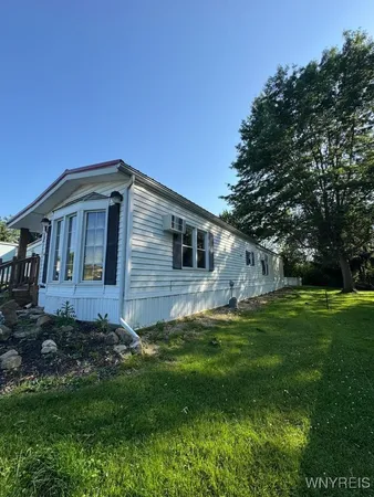 $49,900 | 16 West Canyon Drive, Hamburg, NY 14075