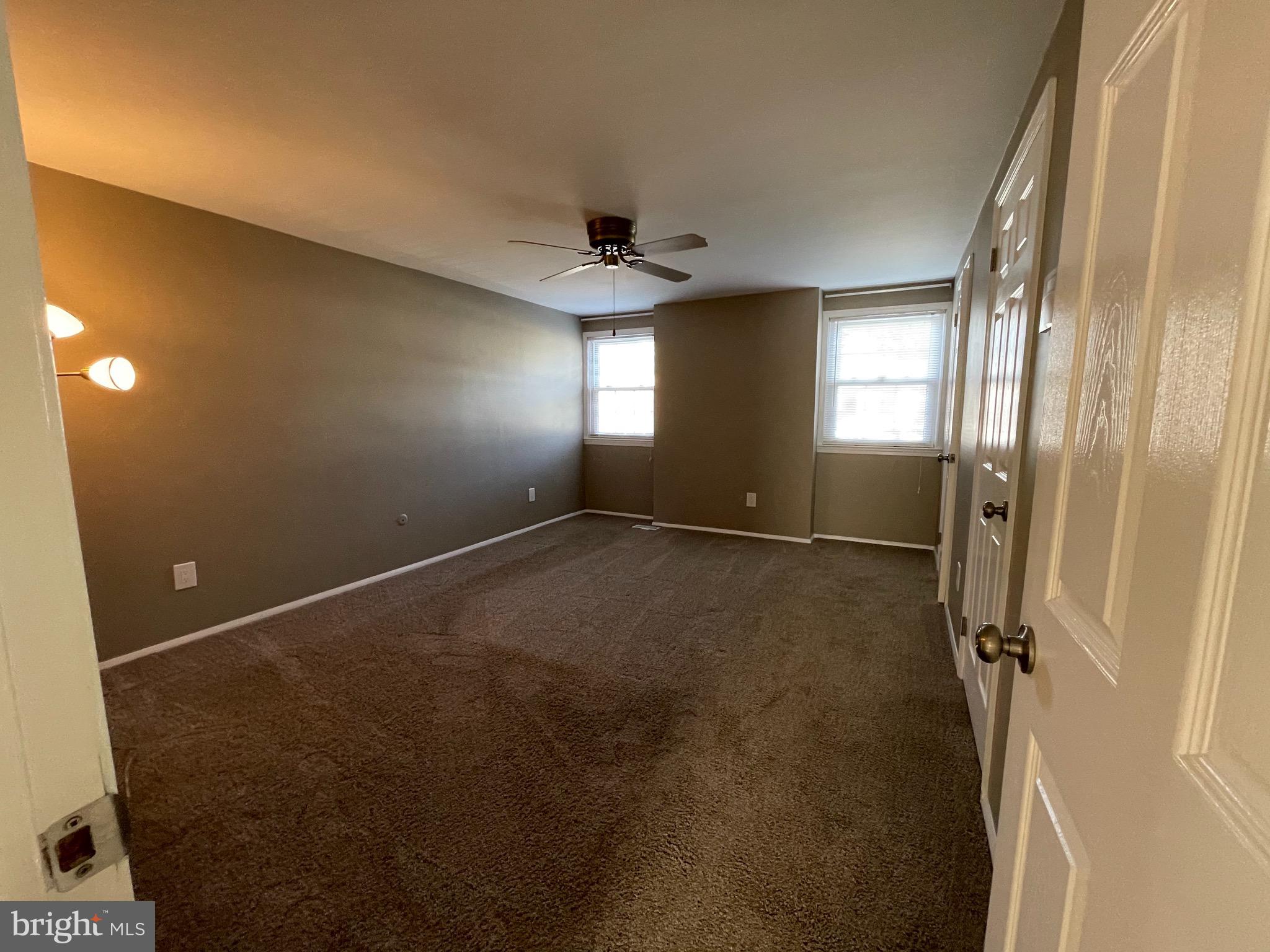 159 Coopers Kill Road Delran, NJ 08075 - Photo 17 of 21 Large Master bedroom