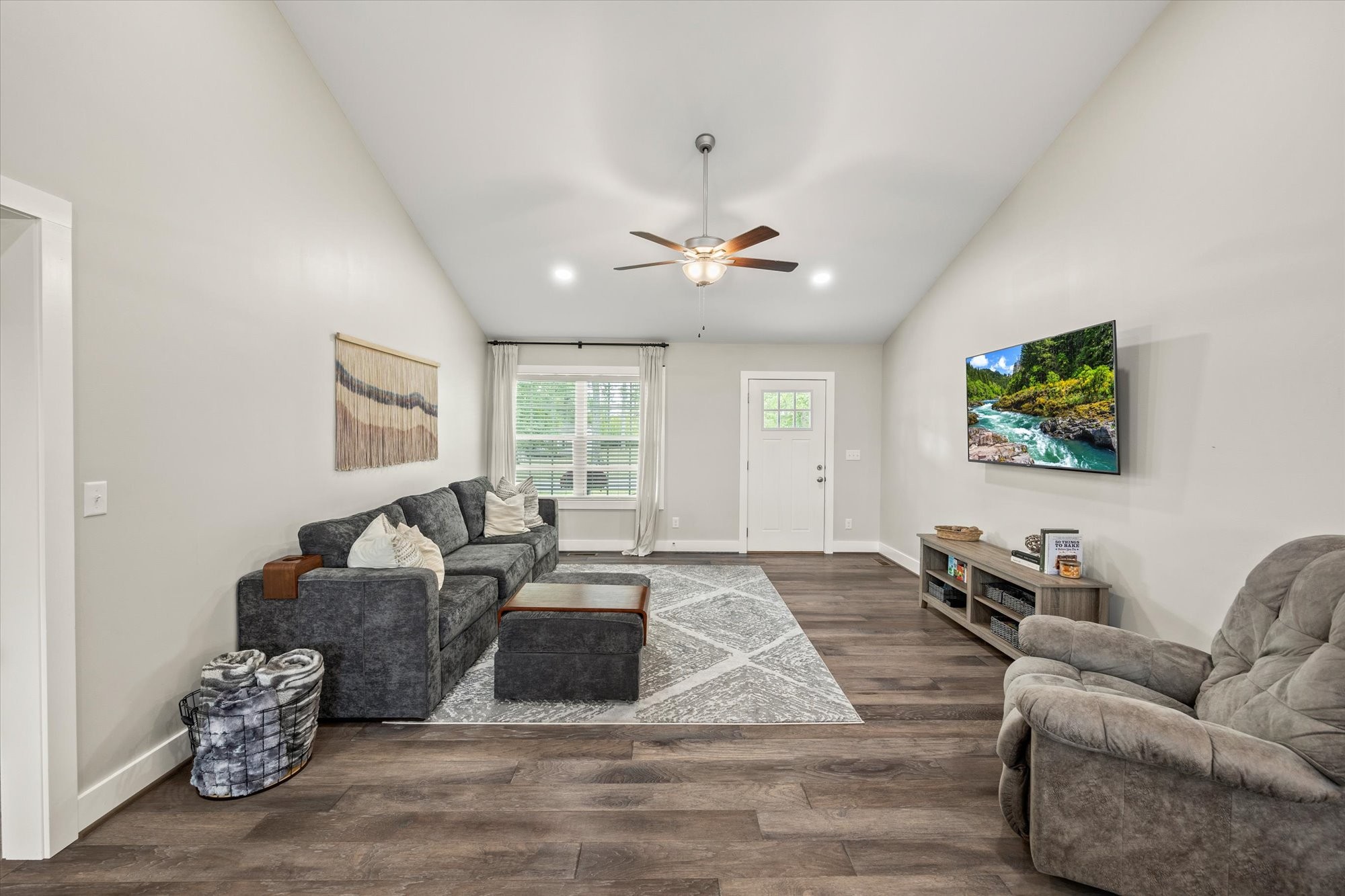 2575 Wildcat Road Sparta, TN 38583 - Photo 2 of 26 Gallery Image 2