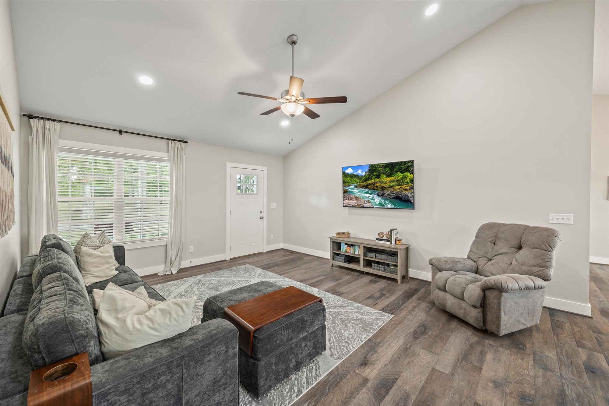 2575 Wildcat Road Sparta, TN 38583 - Photo 3 of 26 Gallery Image 3
