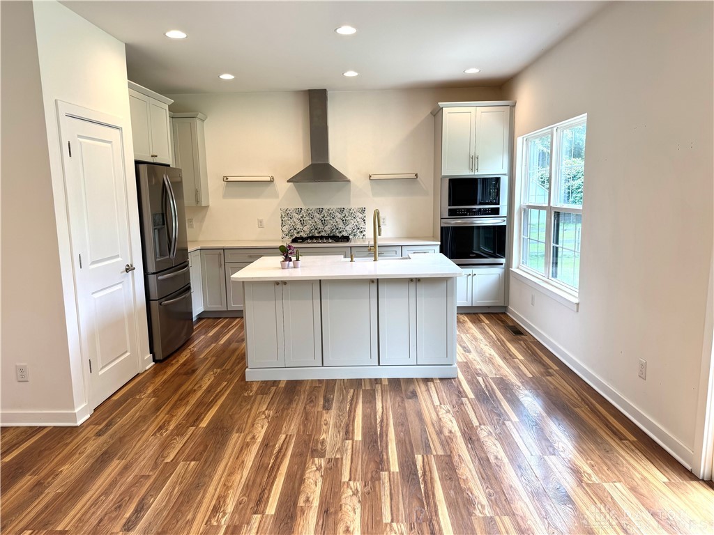 559 East Foster-Maineville Road Maineville, OH 45039 - Photo 3 of 18 Gallery Image 3