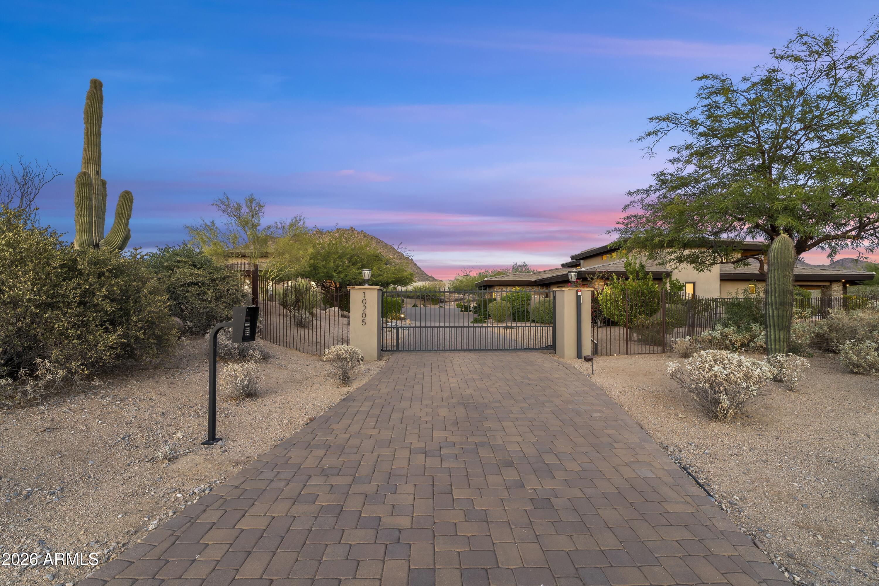 025_Gated Entry