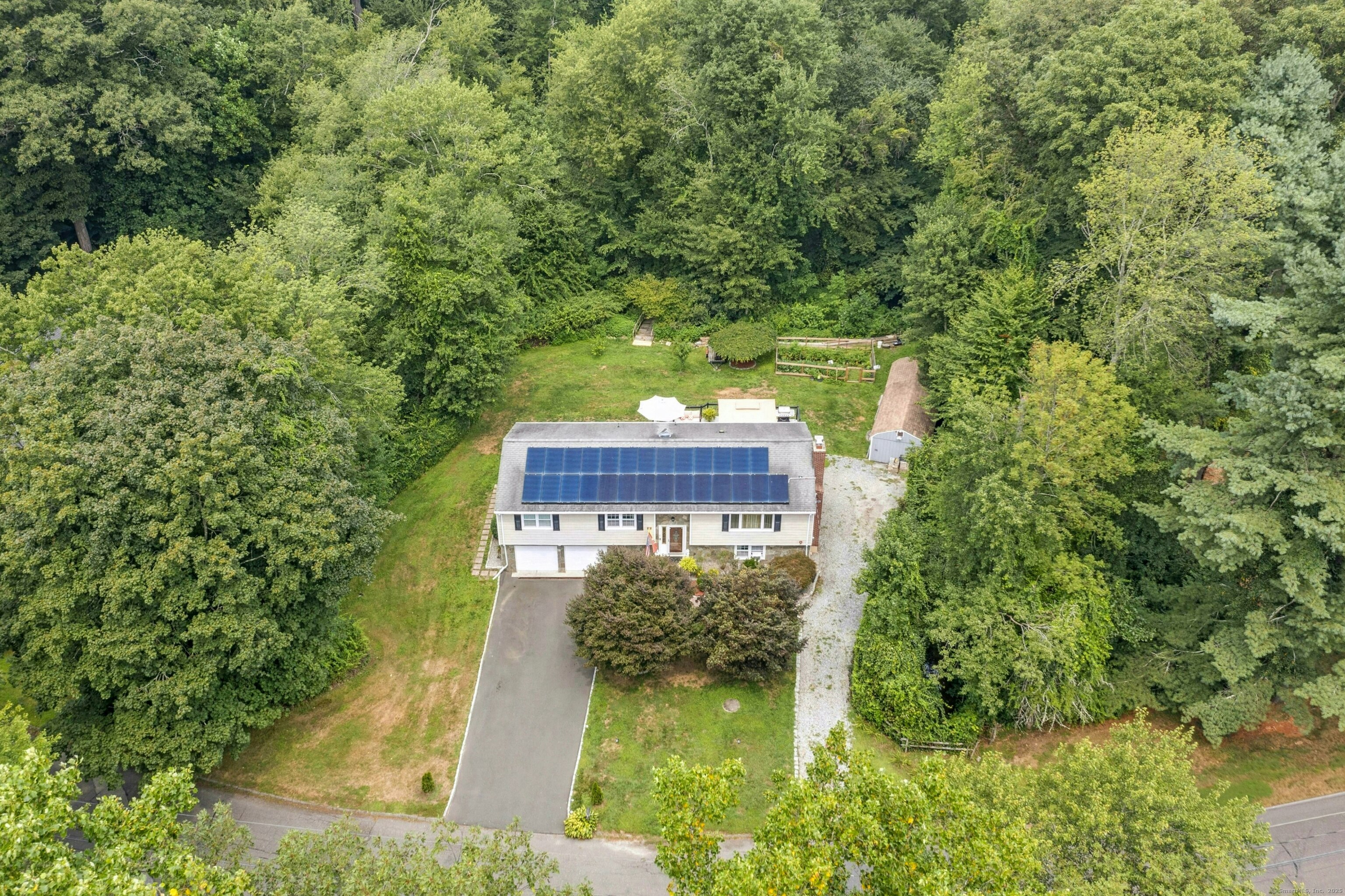 40 Winthrop Place Monroe, CT 06468 - Photo 34 of 38 a view of a yard