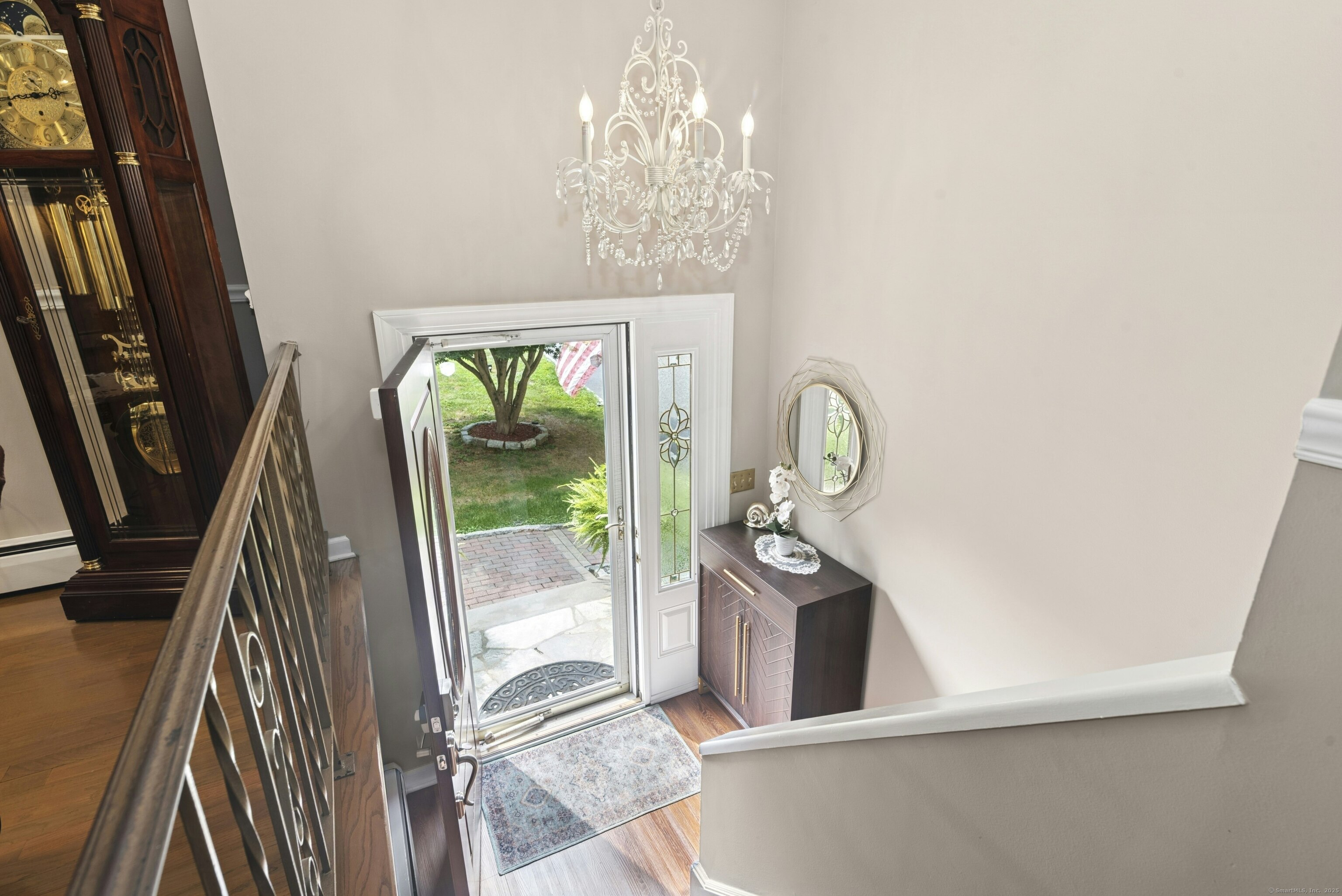 40 Winthrop Place Monroe, CT 06468 - Photo 8 of 38