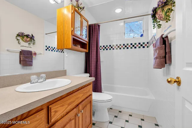 $1,499,000 | 152 Sleepy Hollow Road, Middletown, NJ 07748