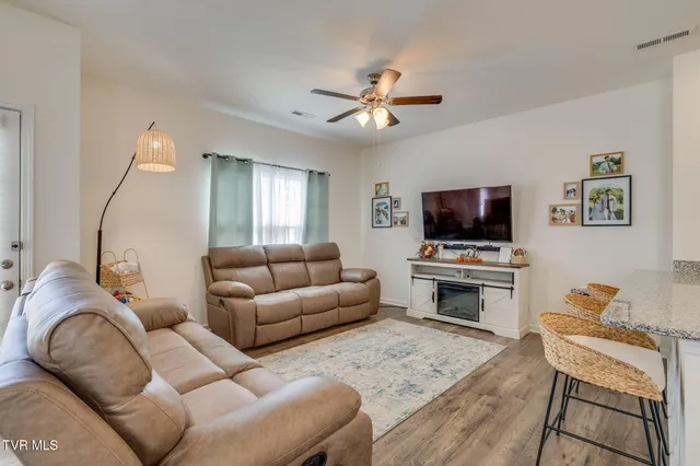 $278,000 | 1067 Hammett Road, Unit 1067, Johnson City, TN 37615