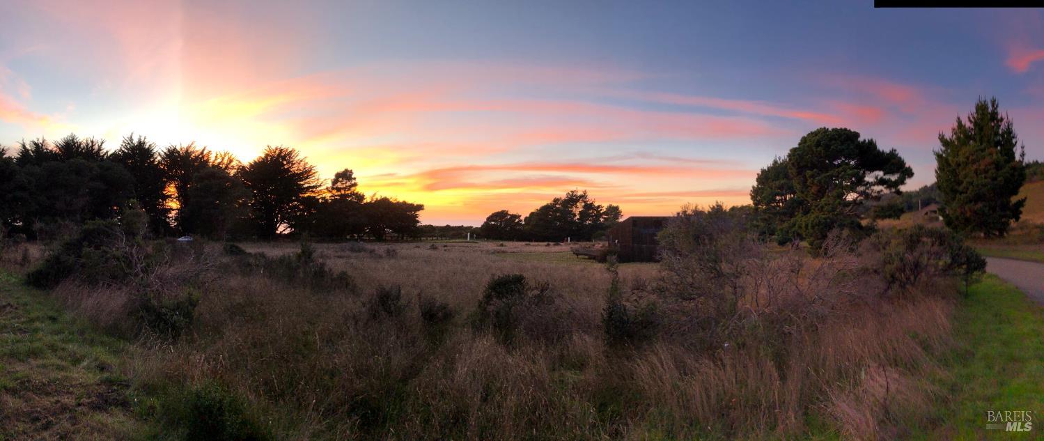 200 Headlands Close The Sea Ranch, CA 95497 - Photo 5 of 11 a view of sunset and yard
