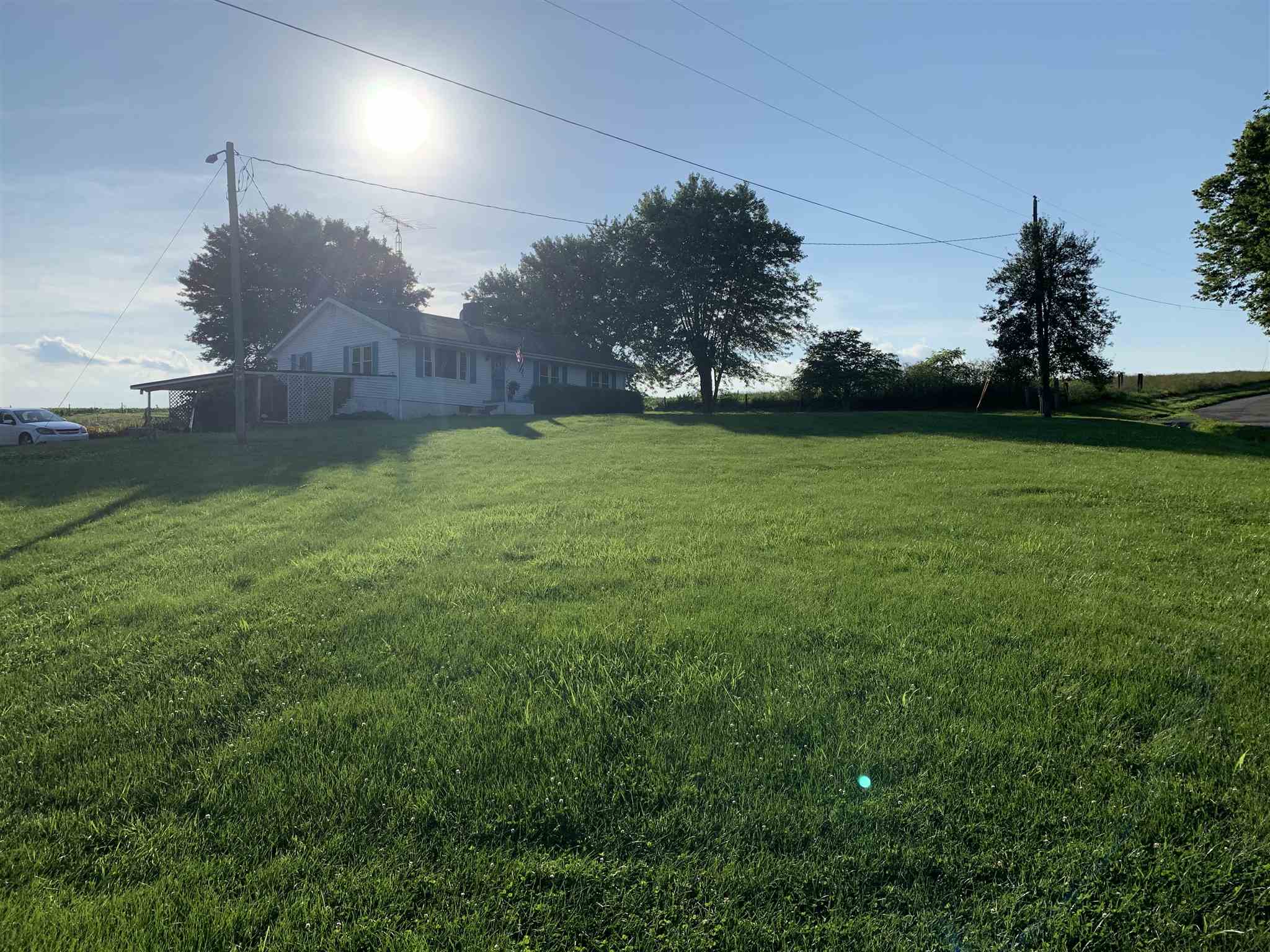924 County Road 1050 East Bedford, IN 47421 - Photo 3 of 19 Gallery Image 3