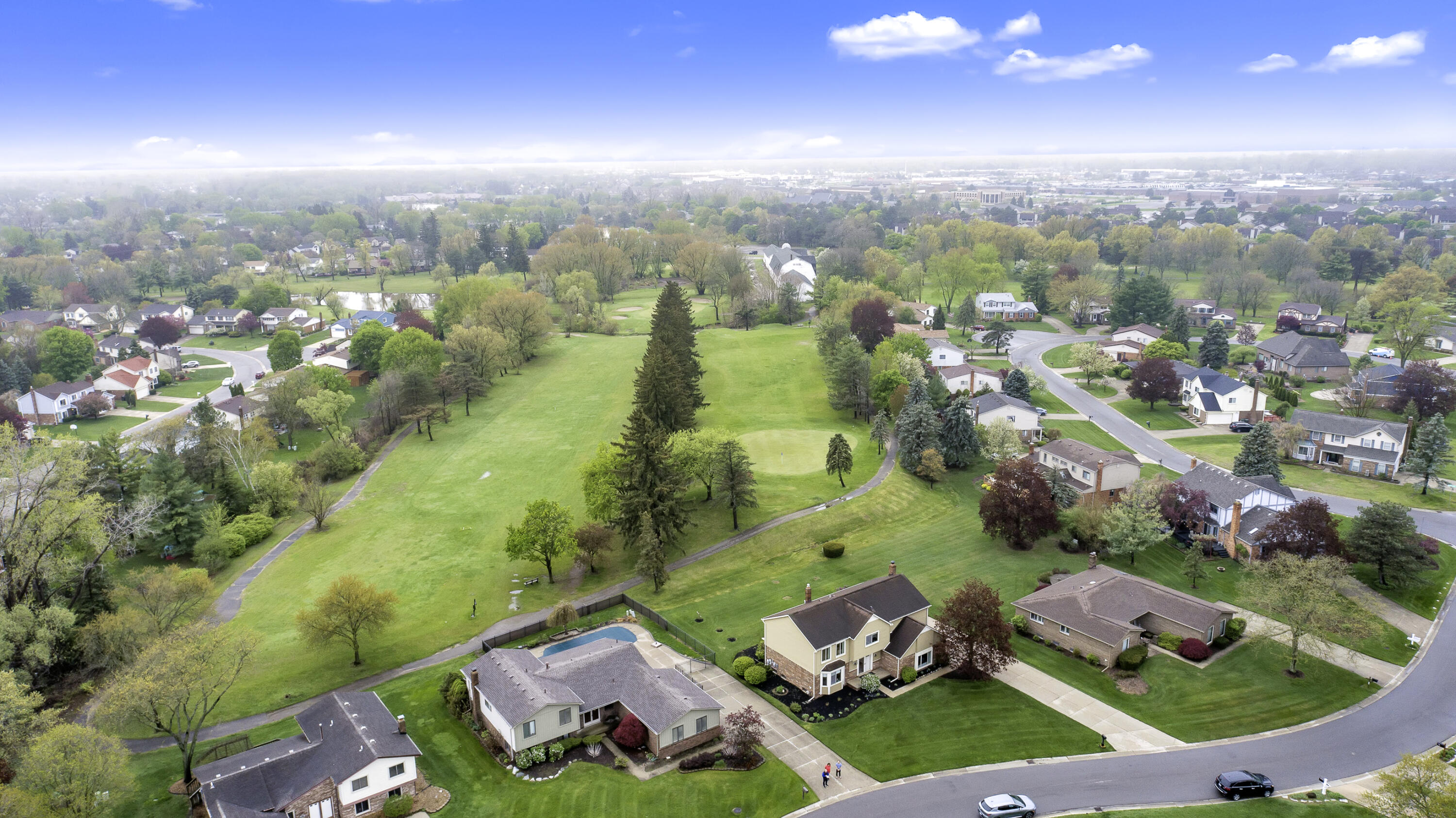 744 Lockmoore Court Rochester Hills, MI 48307 - Photo 12 of 52 DJI_0055