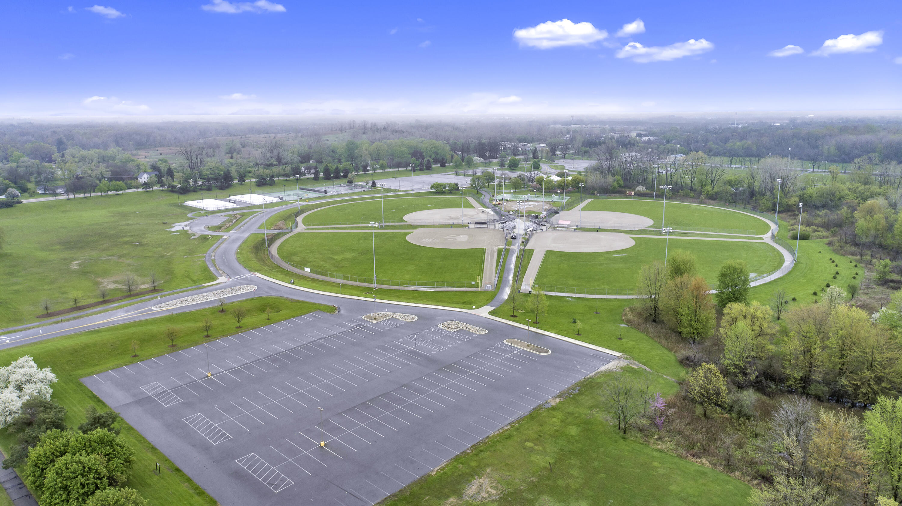 744 Lockmoore Court Rochester Hills, MI 48307 - Photo 17 of 52 DJI_0046