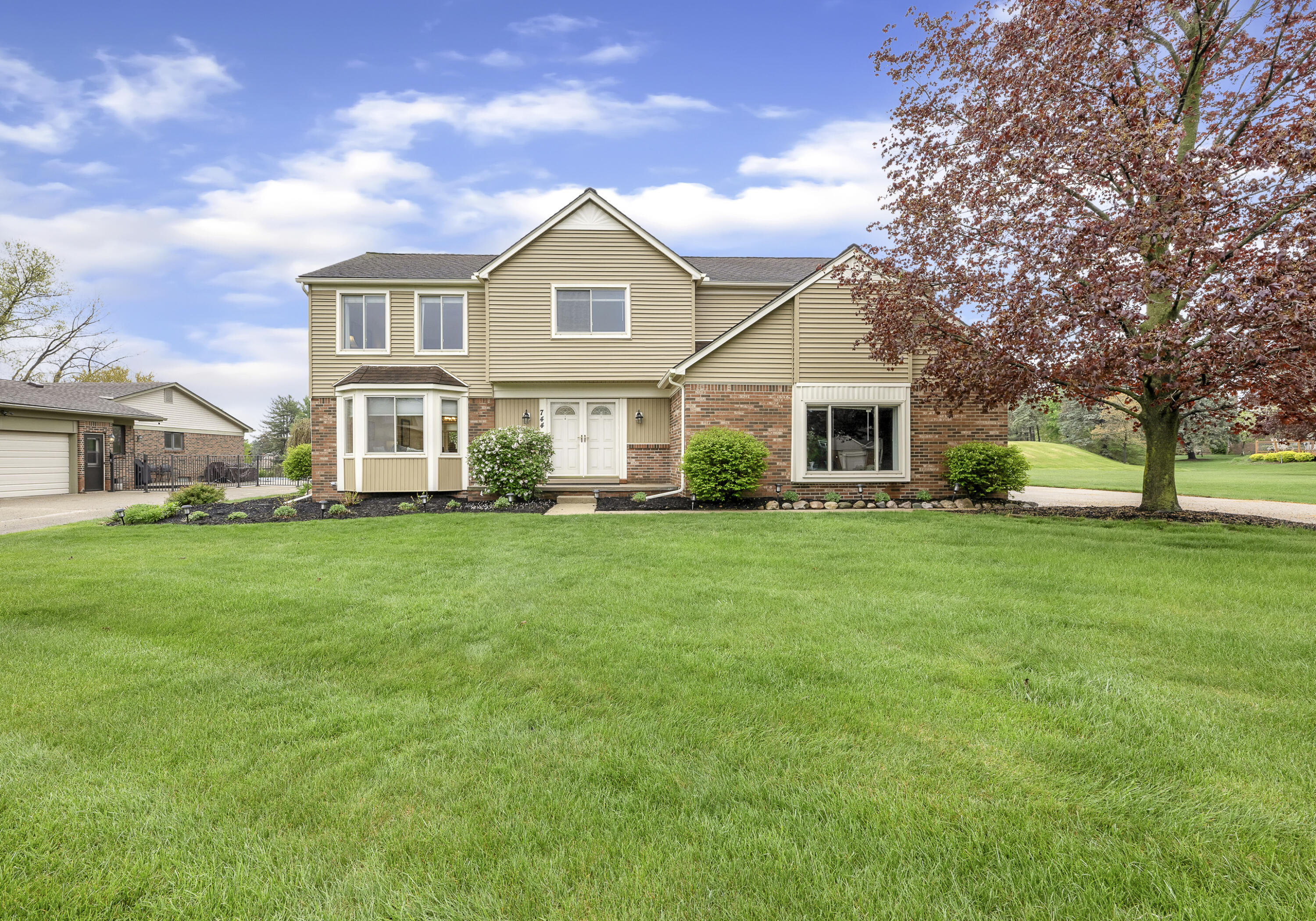 744 Lockmoore Court Rochester Hills, MI 48307 - Photo 2 of 52 _DSC3480
