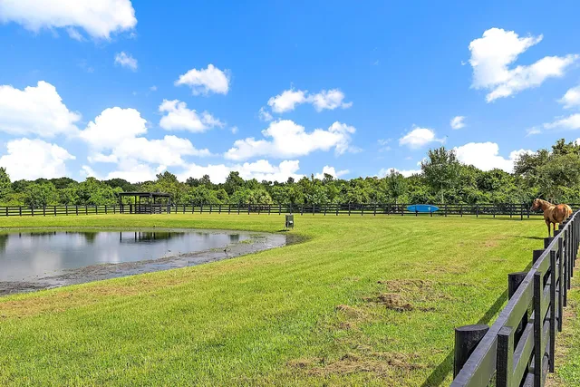 $1,075,000 | 13615 Southeast 26th Lane, Okeechobee, FL 34974