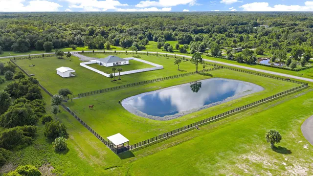 $1,075,000 | 13615 Southeast 26th Lane, Okeechobee, FL 34974