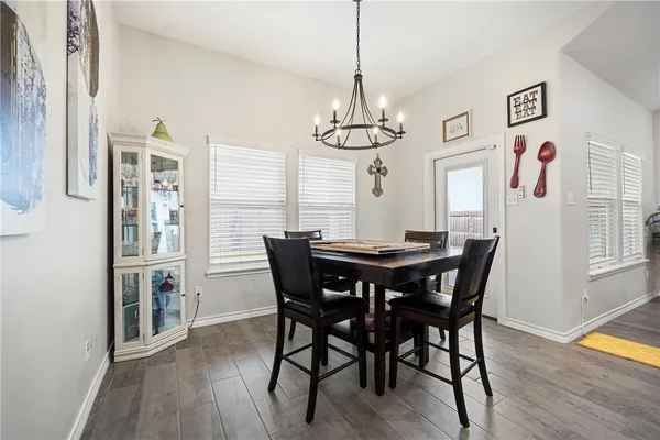 $2,950 | 105 John Russell Drive, Portland, TX 78374