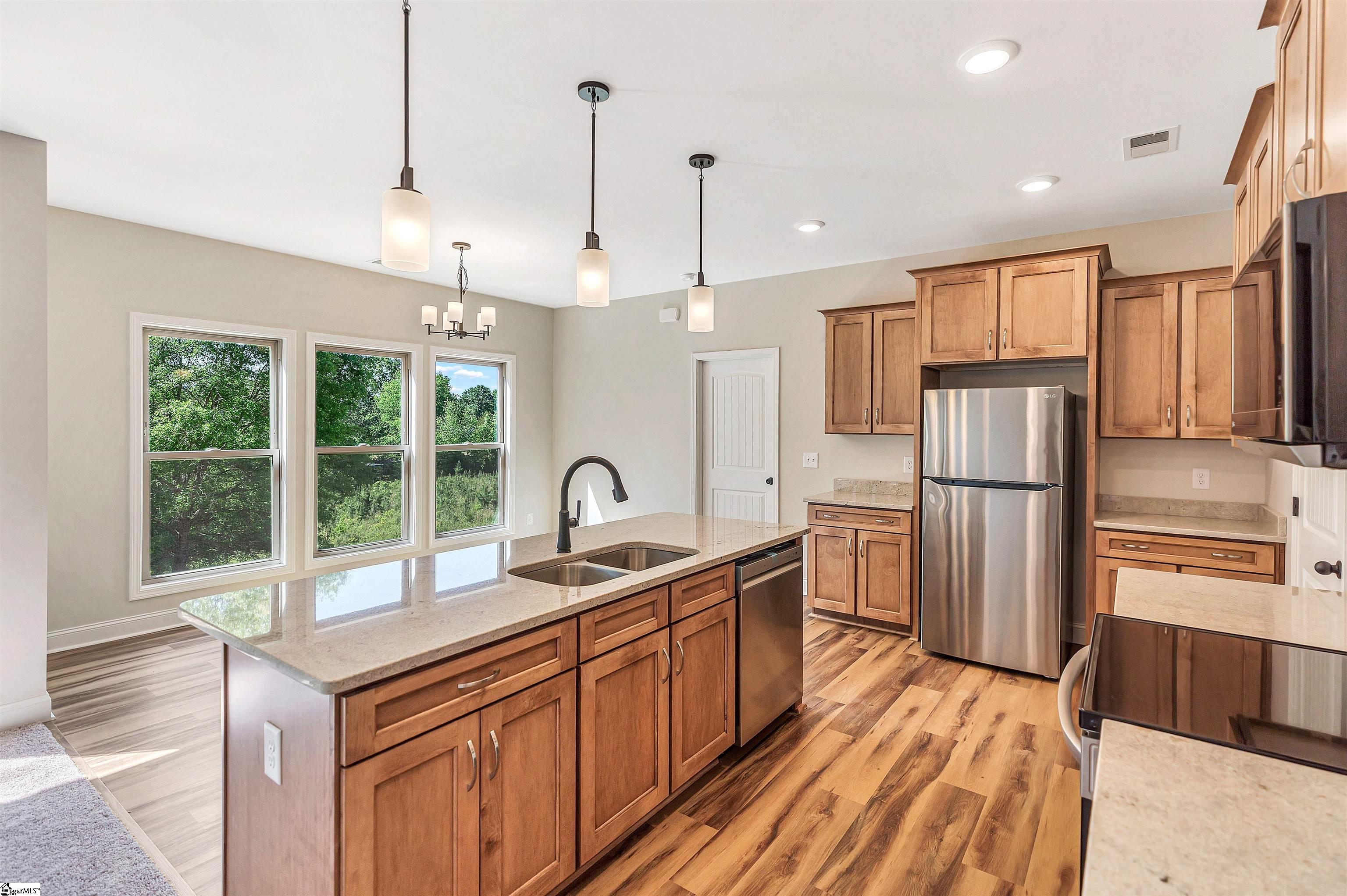 333 Oliver Road Westminster, SC 29693 - Photo 9 of 31