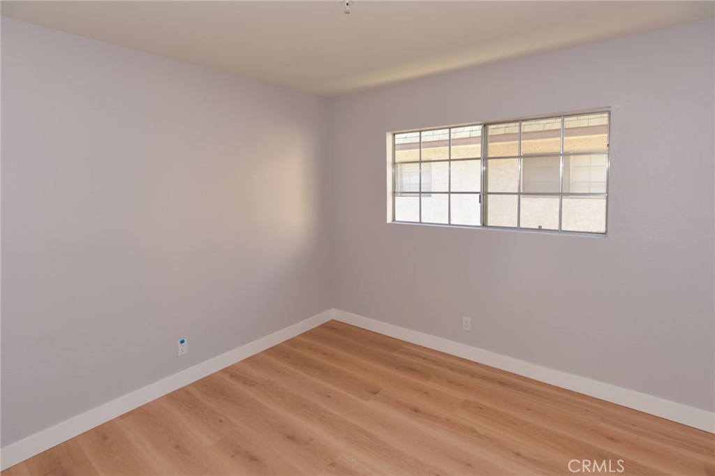 1712 Pepper Street, Unit A Alhambra, CA 91801 - Photo 23 of 39 an empty room with a window