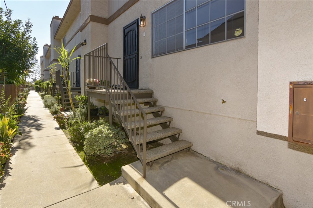 1712 Pepper Street, Unit A Alhambra, CA 91801 - Photo 38 of 39 a view of entryway with a front door