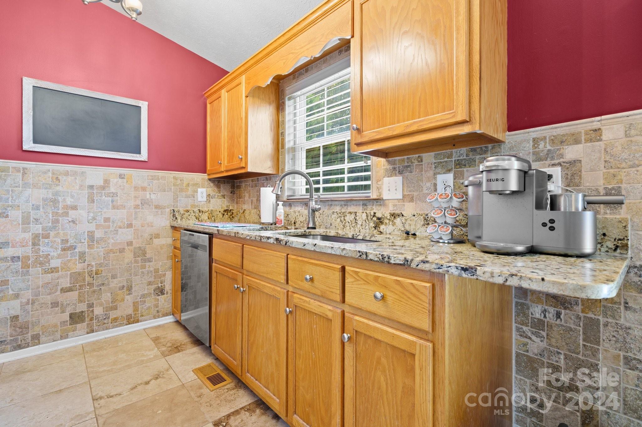 698 Pine Mountain Road Hudson, NC 28638 - Photo 11 of 41 Gallery Image 11
