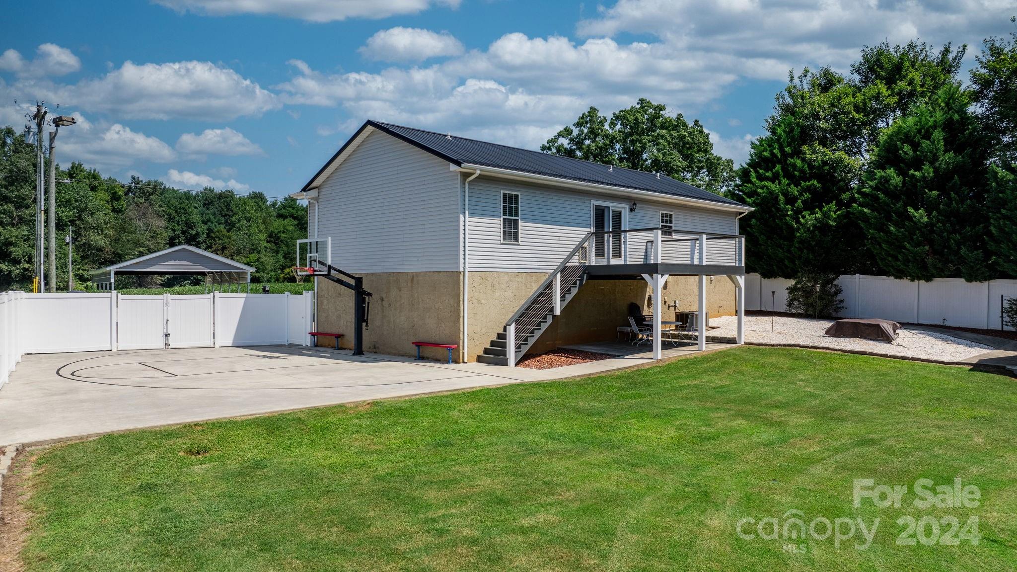 698 Pine Mountain Road Hudson, NC 28638 - Photo 39 of 41 Gallery Image 39