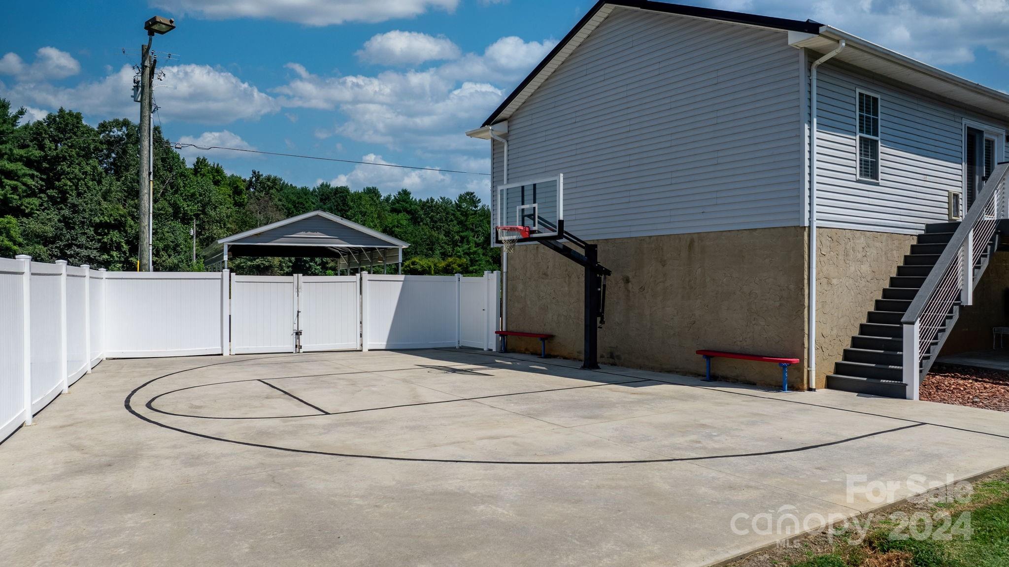 698 Pine Mountain Road Hudson, NC 28638 - Photo 4 of 41 Gallery Image 4