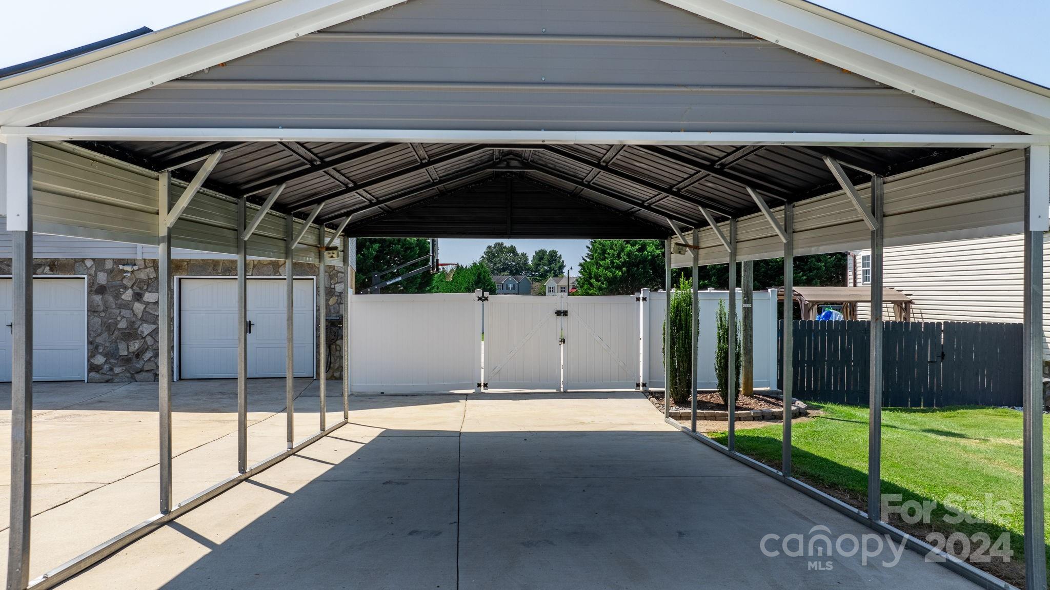 698 Pine Mountain Road Hudson, NC 28638 - Photo 6 of 41 Gallery Image 6