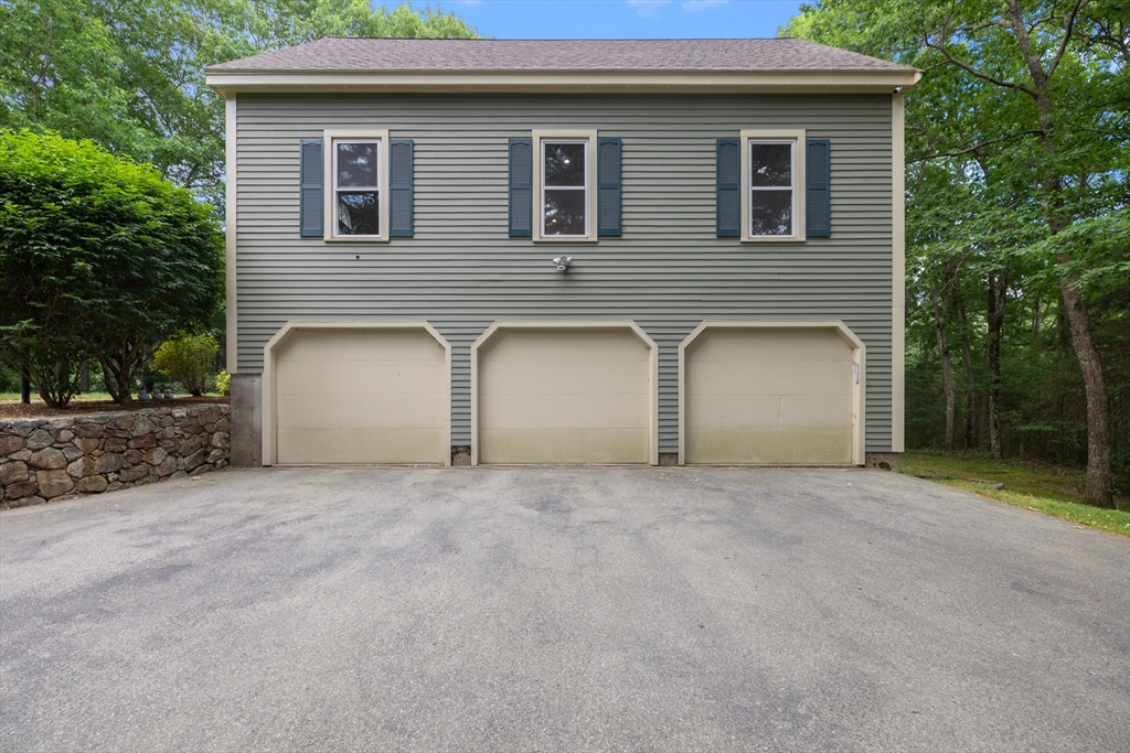 10 Fieldstone Way Boxford, MA 01921 - Photo 35 of 42