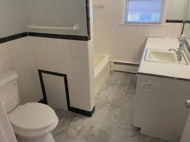 $1,800 | 2615 Laburnum Avenue Southwest, Roanoke, VA 24015