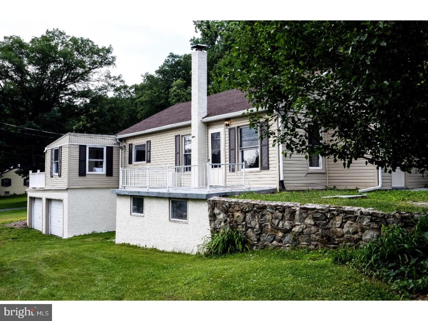 224 Spies Church Road Reading, PA 19606 - Photo 2 of 25