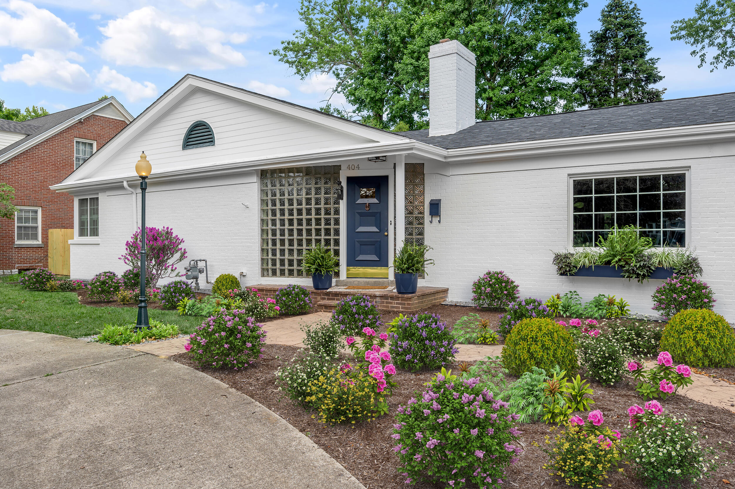 404 Chinoe Road Lexington, KY 40502 - Photo 1 of 57 26_404 chinoe exterior_2502_final 02
