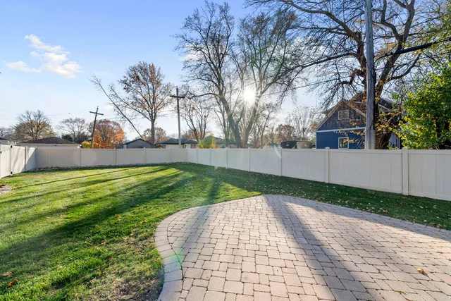 $1,255,000 | 200 North School Street, Mount Prospect, IL 60056