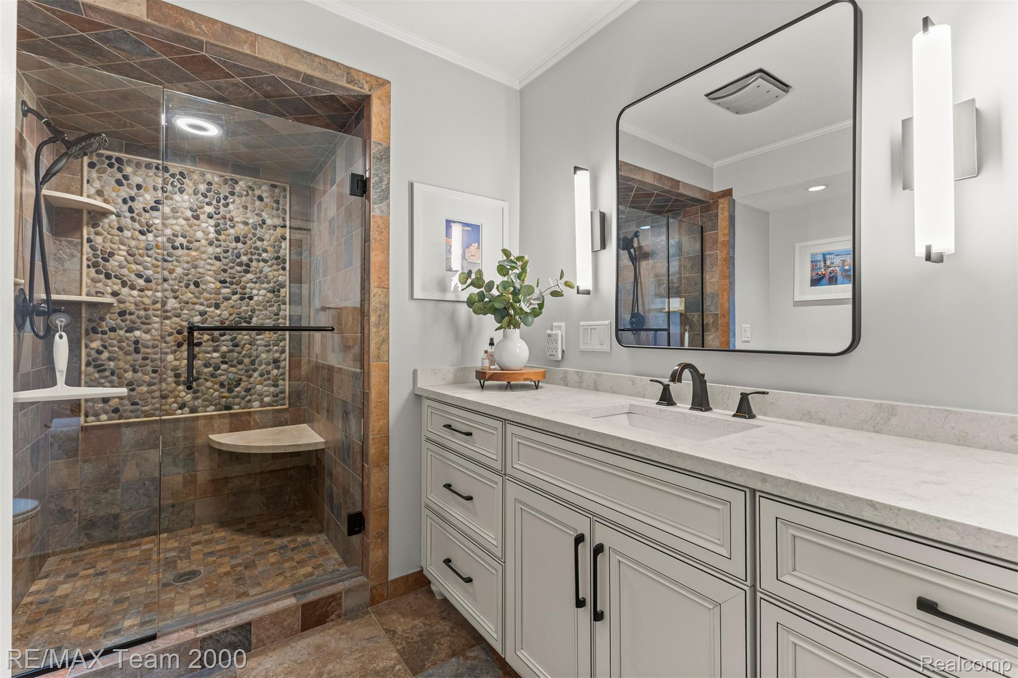 137 North Brady Road Dearborn, MI 48124 - Photo 29 of 72 29.jpg