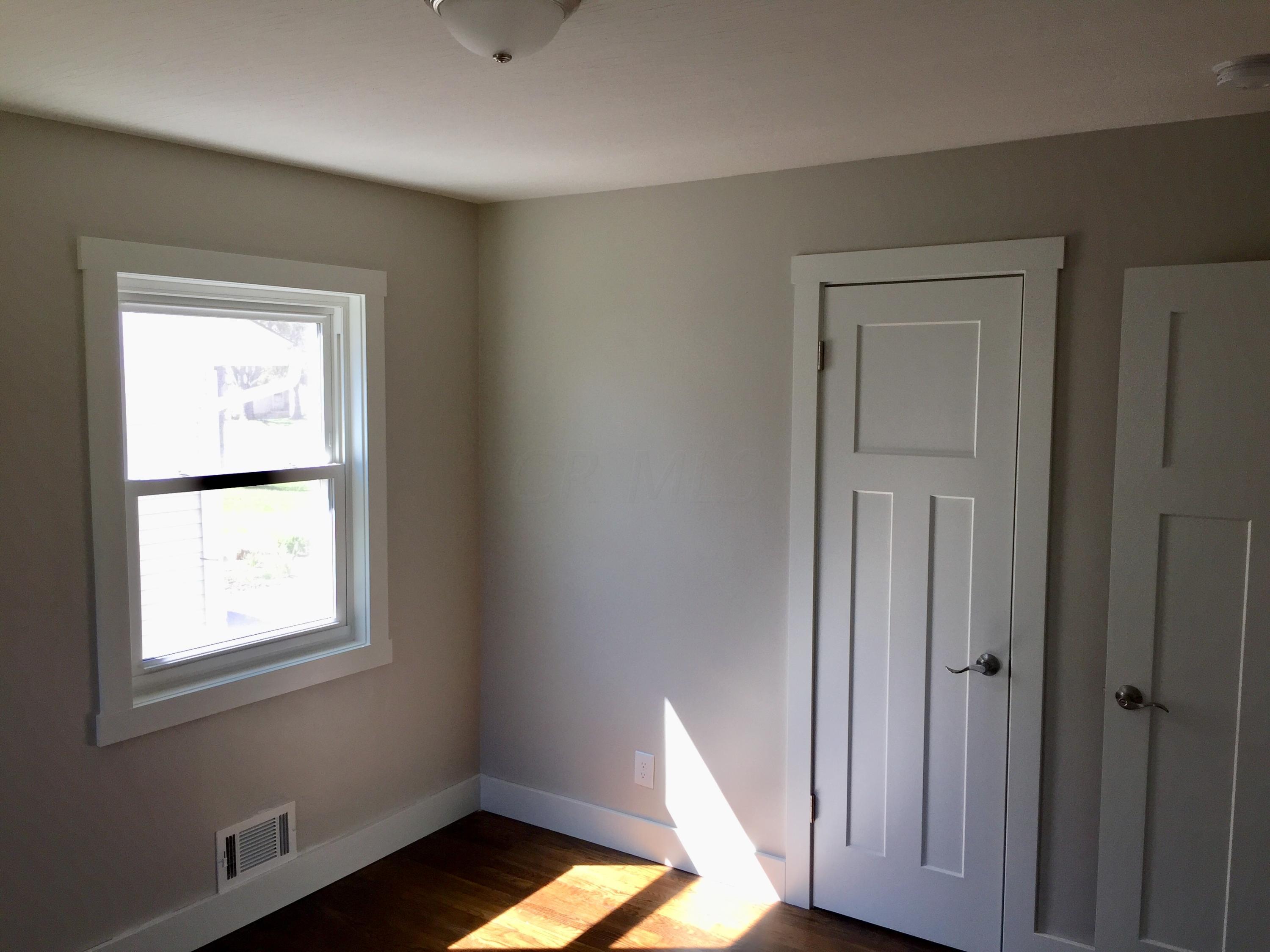 2245 Nottingham Road Columbus, OH 43221 - Photo 17 of 27