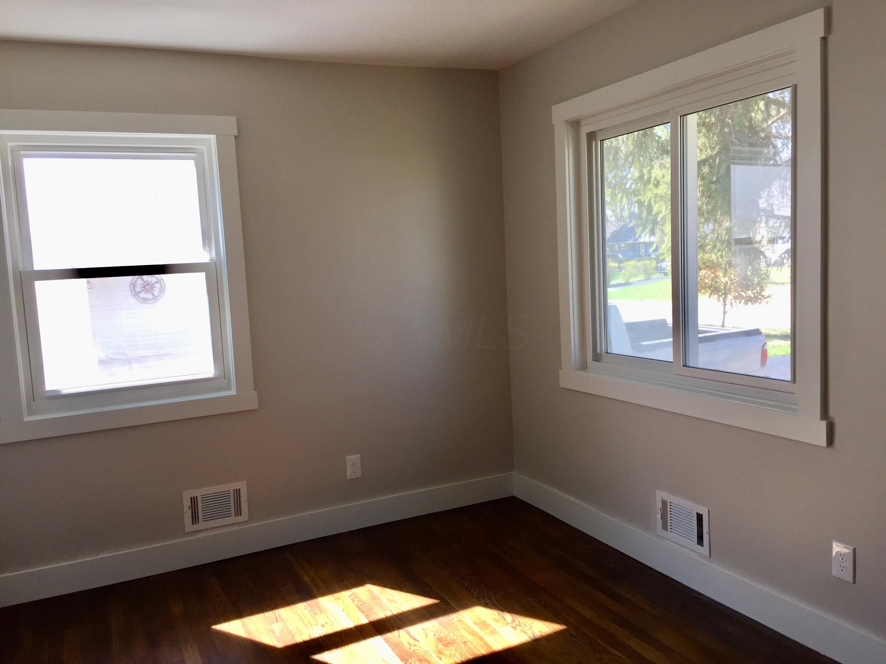2245 Nottingham Road Columbus, OH 43221 - Photo 18 of 27