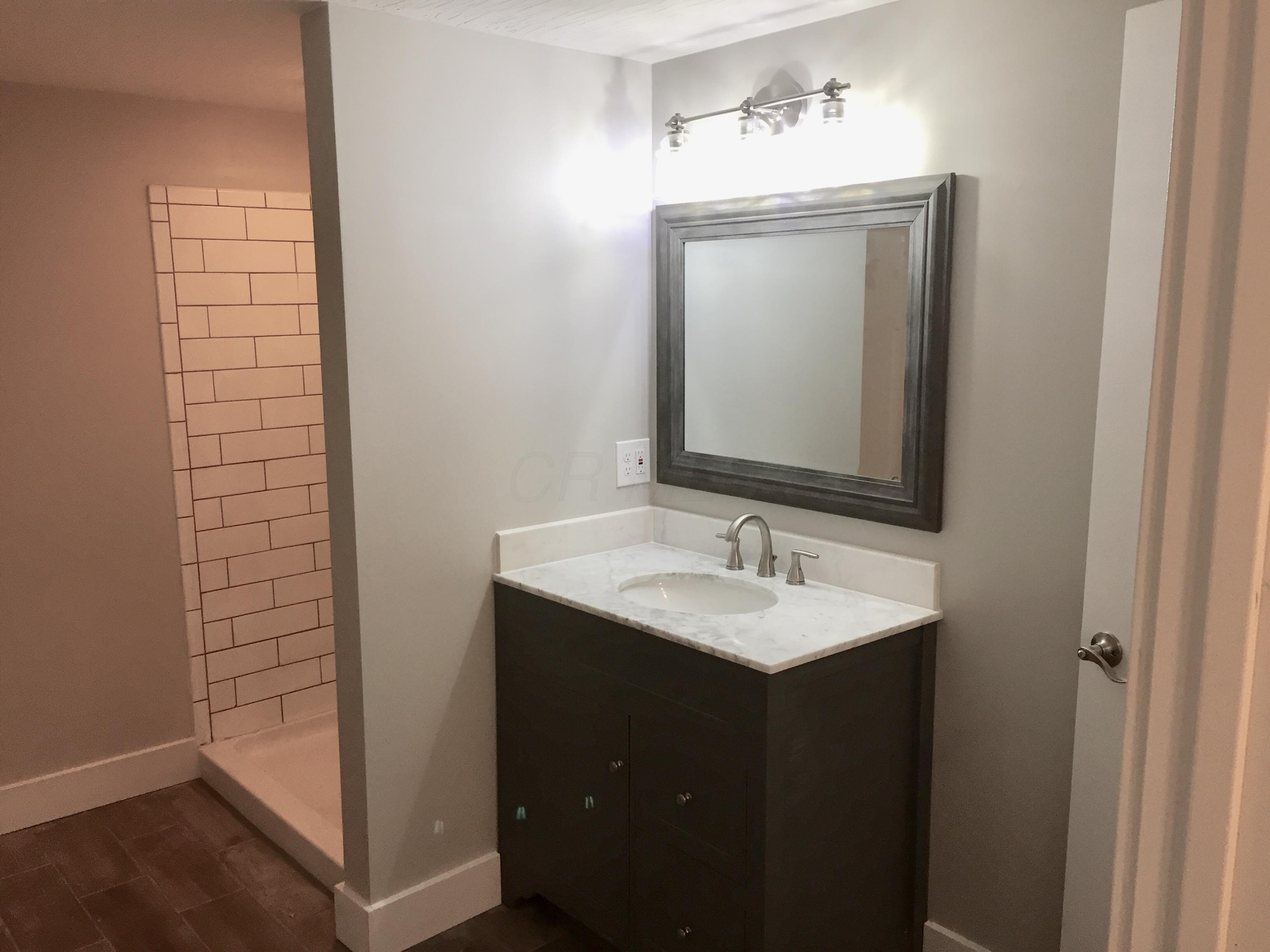 2245 Nottingham Road Columbus, OH 43221 - Photo 21 of 27