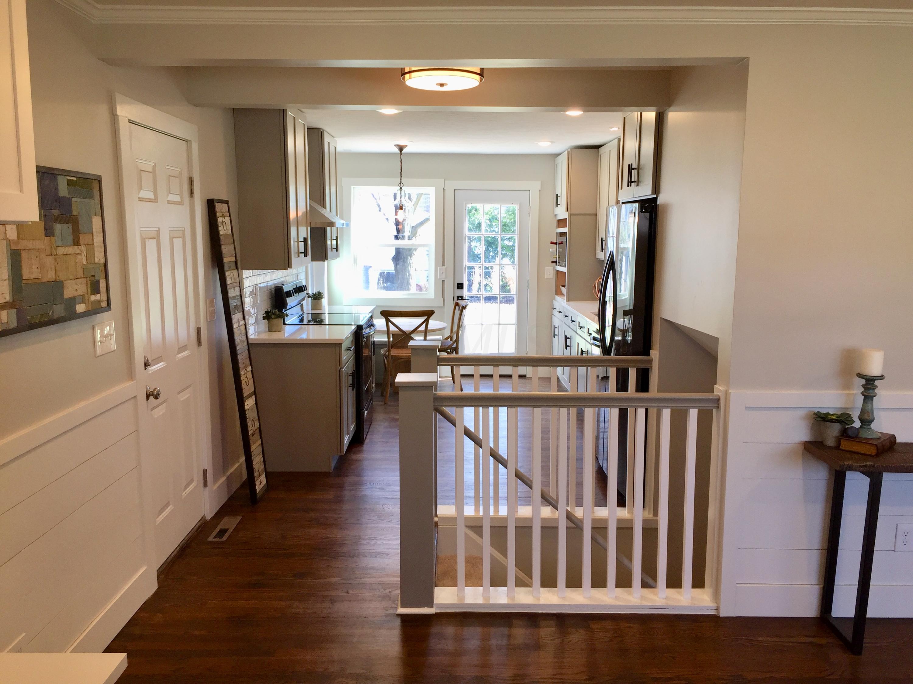2245 Nottingham Road Columbus, OH 43221 - Photo 9 of 27