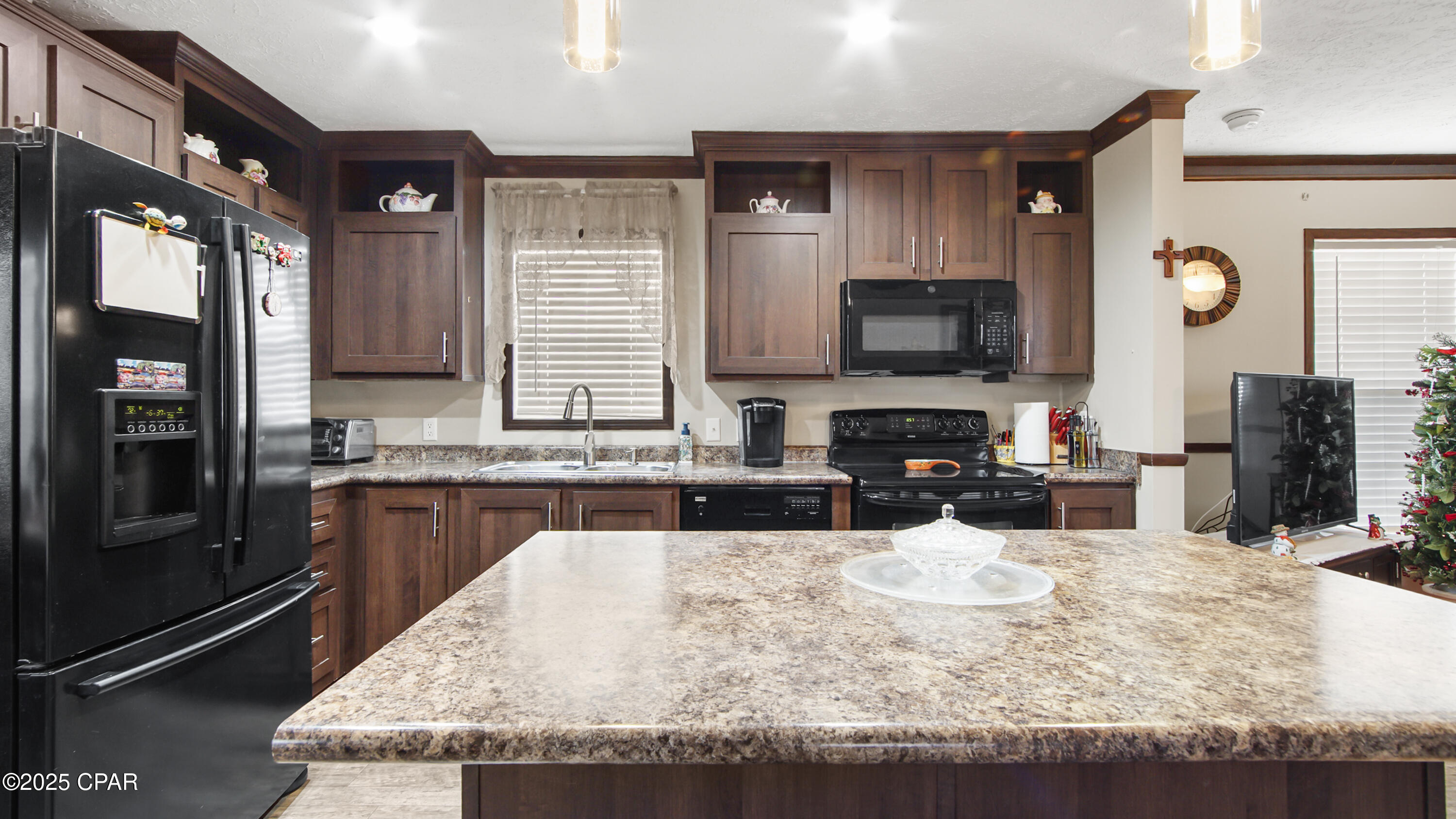 12103 Edgewood Road Fountain, FL 32438 - Photo 11 of 33